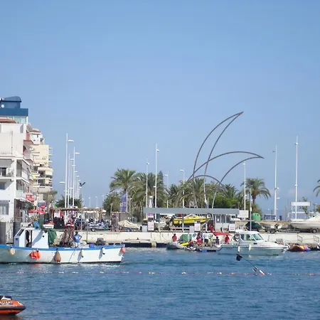 Fin De Semana (adults Only)